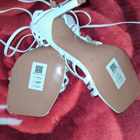 White Strappy Women's Shoes - Picture 3 of 3